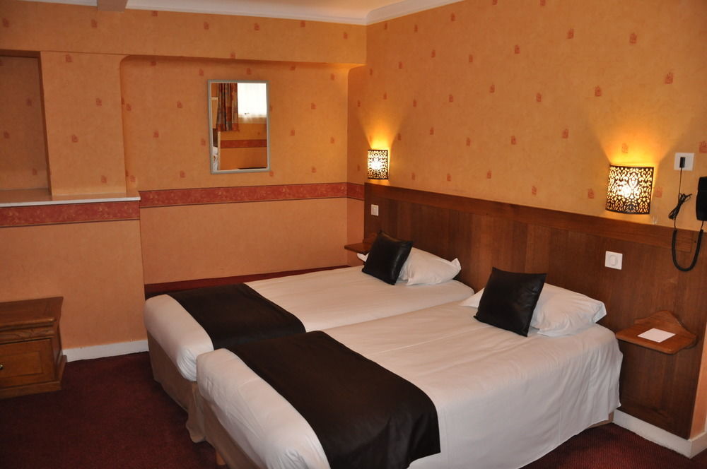 Les Terrasses Poulard Hotel 3*